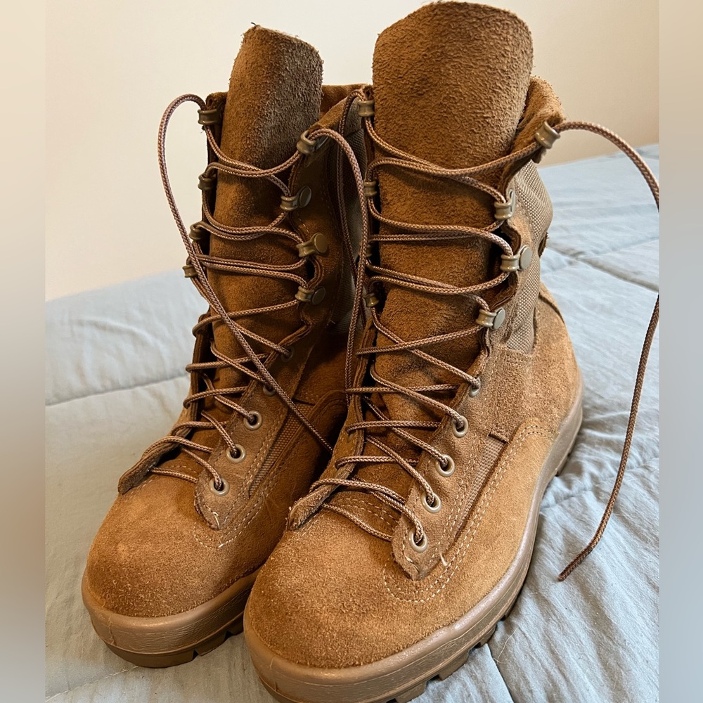 Goretex cold weather work/combat boots